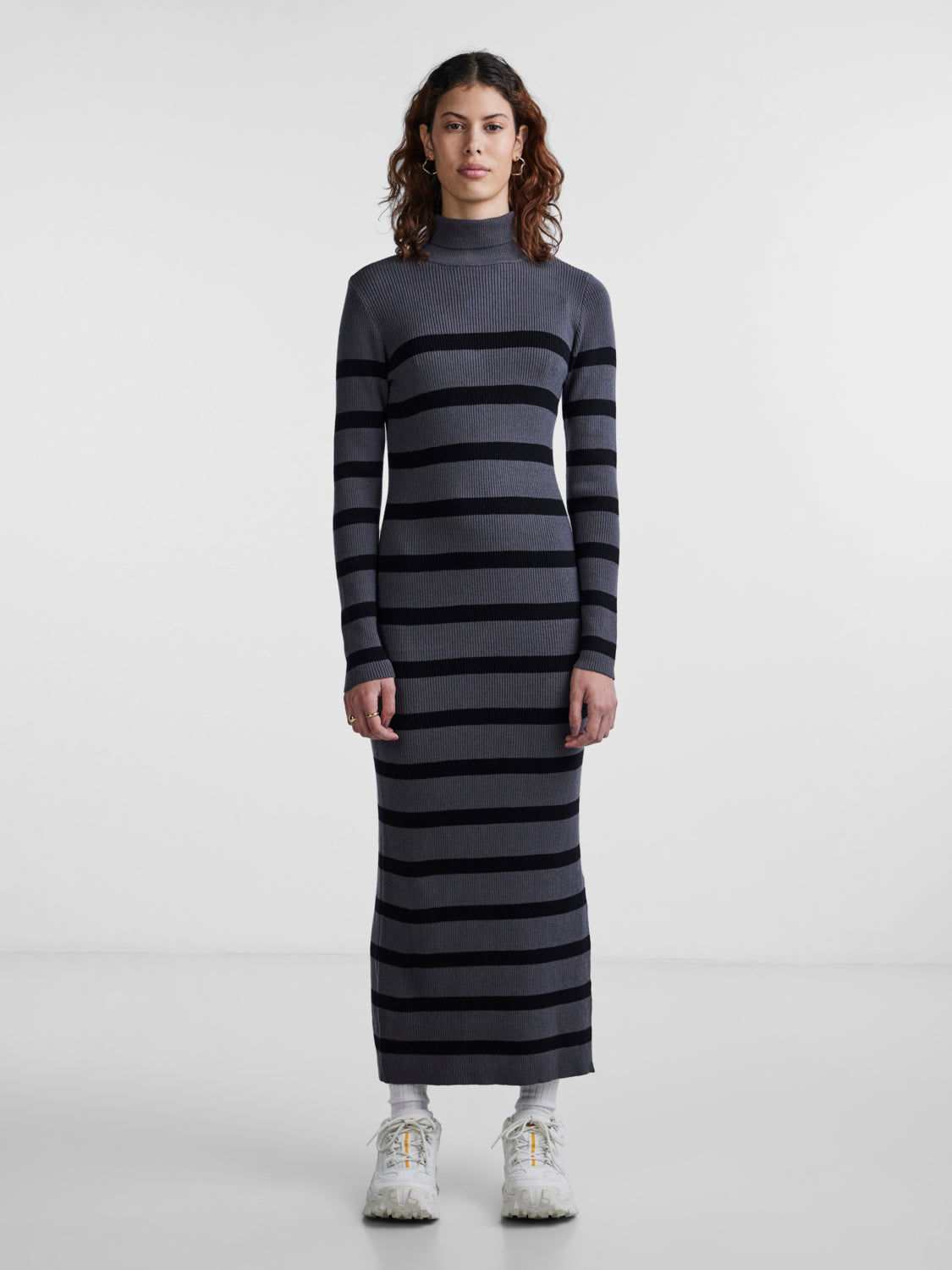 PCANIKA Dress - Magnet